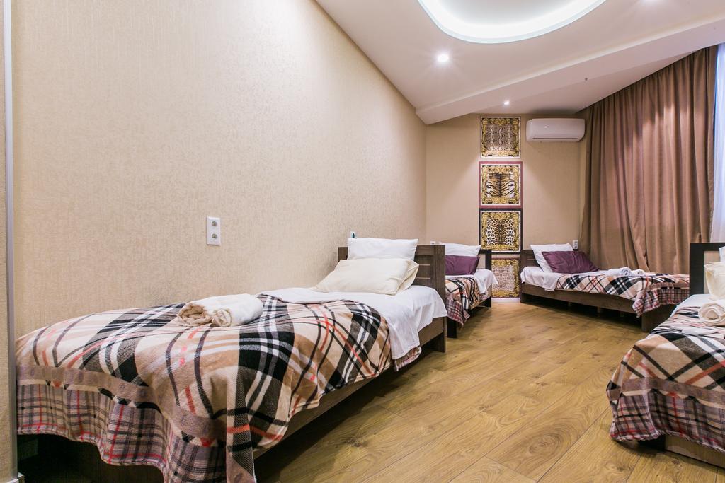 Sweet Home 3 At Freedom Square Tbilisi Esterno foto